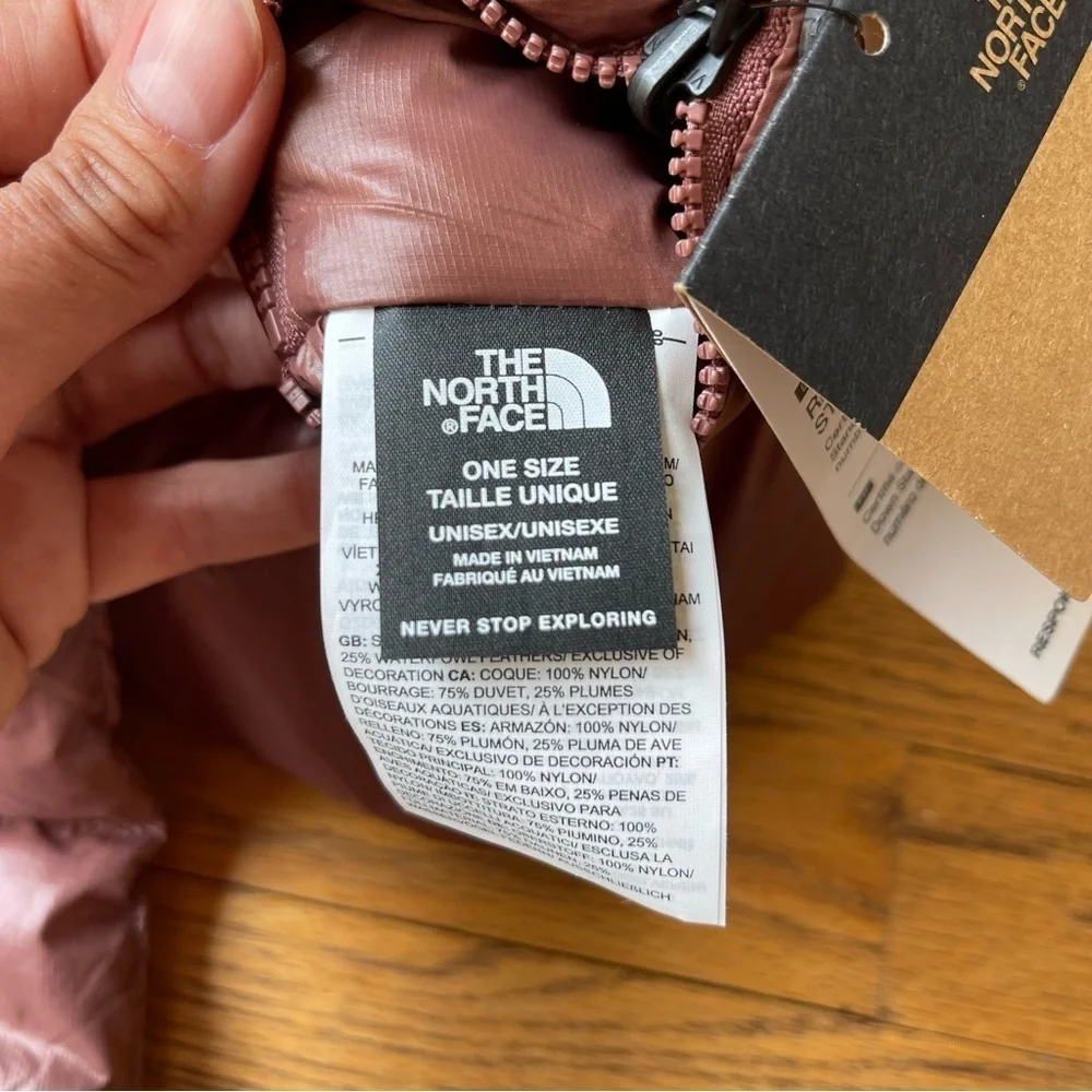 NEW The North Face City Voyager Scarf Marron Purple Down Fill One Size NWT